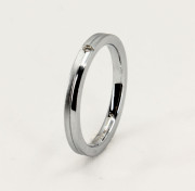 Minimalistický prsteň z chirurgickej ocele s diamantom GRSD25