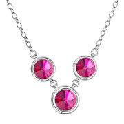 Strieborný náhrdelník so Swarovski kryštálmi guľatý 32033.3 fuchsia