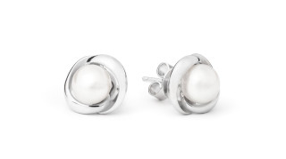 Strieborné perlové náušnice SK19371E