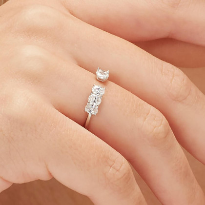 Strieborný prsteň so zirkónmi Brosway Fancy Infinite White FIW18
