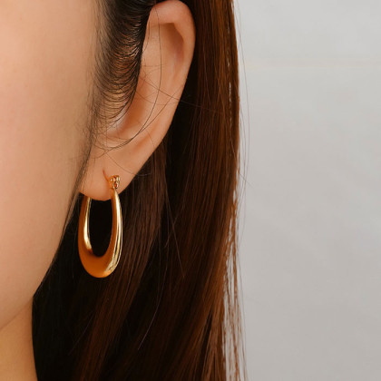 Náušnice z chirurgickej ocele oválky WJHE1103