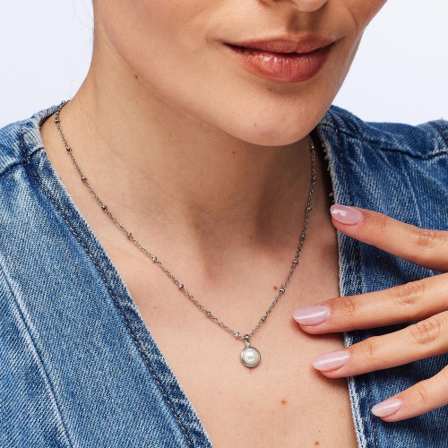 Dámsky náhrdelník s umelou perlou Brosway ESSENTIAL BNL133