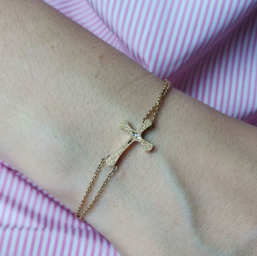 Jemný dámsky náramok krížik BSS779