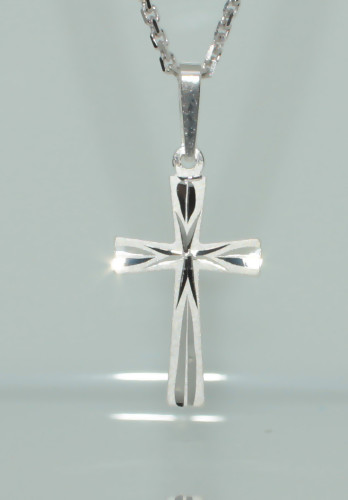 Strieborný krížik na krk SZK004