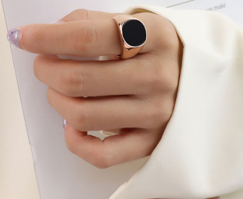 Prsteň z chirurgickej ocele pre ženy WJHN1618